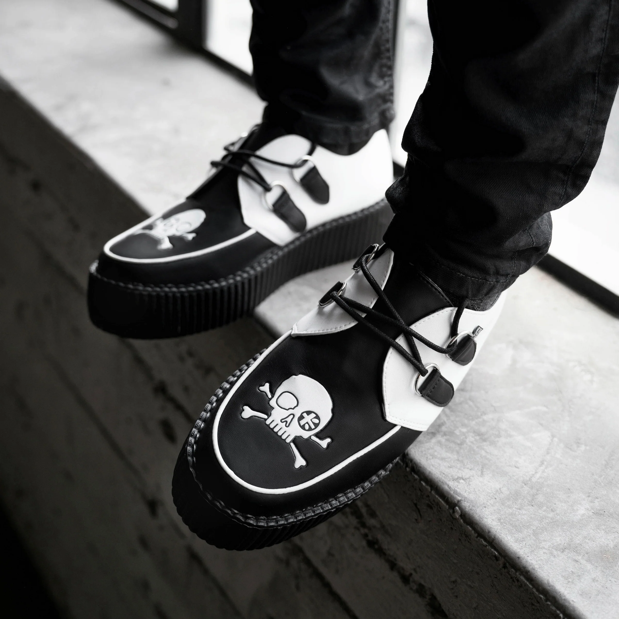Viva High Creeper Black & White Skull Print - Image 2
